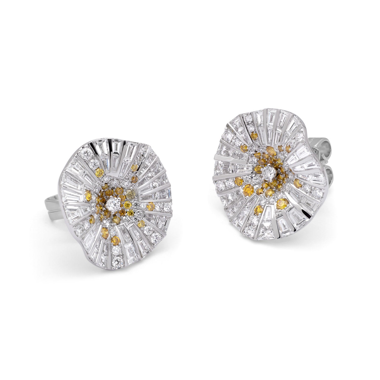 small Earrings with yellow Diamonds