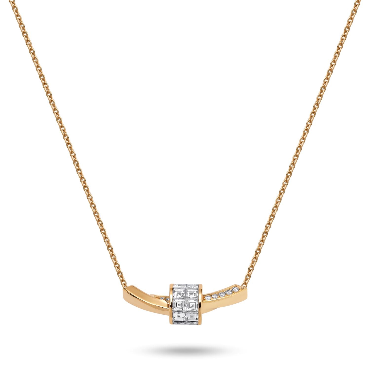 Halskette mit Diamantknoten