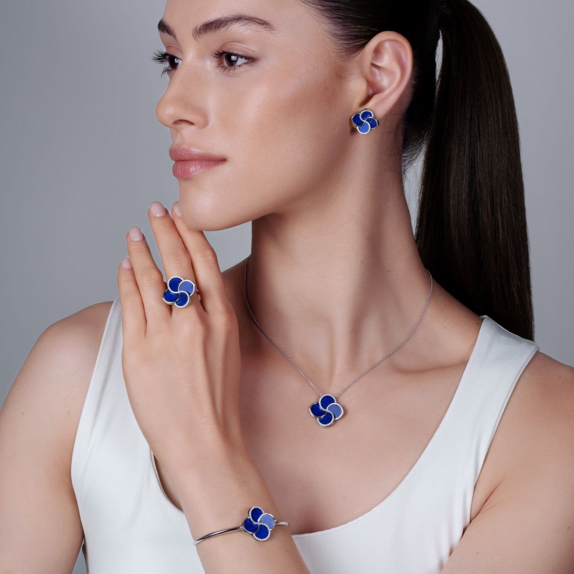 Necklace with  Lapis Lazuli