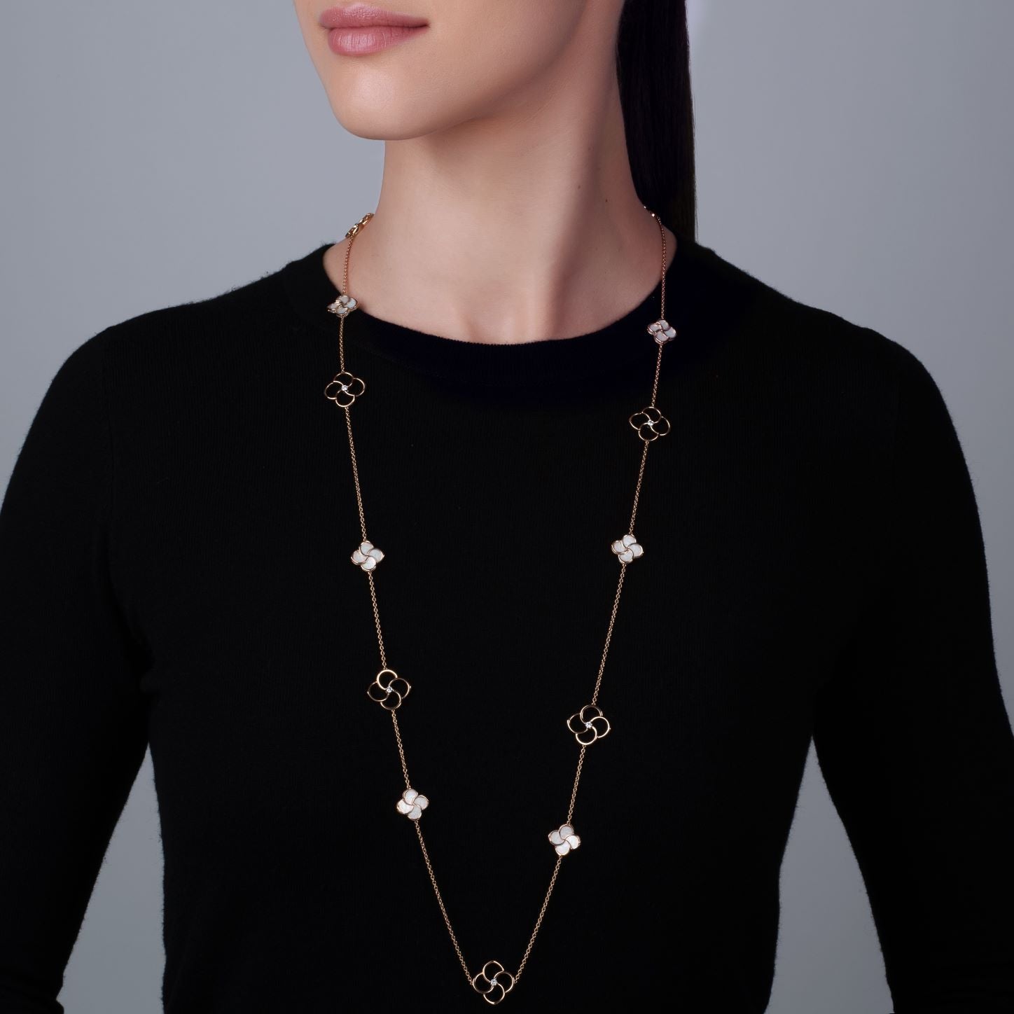 Sautoir Necklace with Diamonds