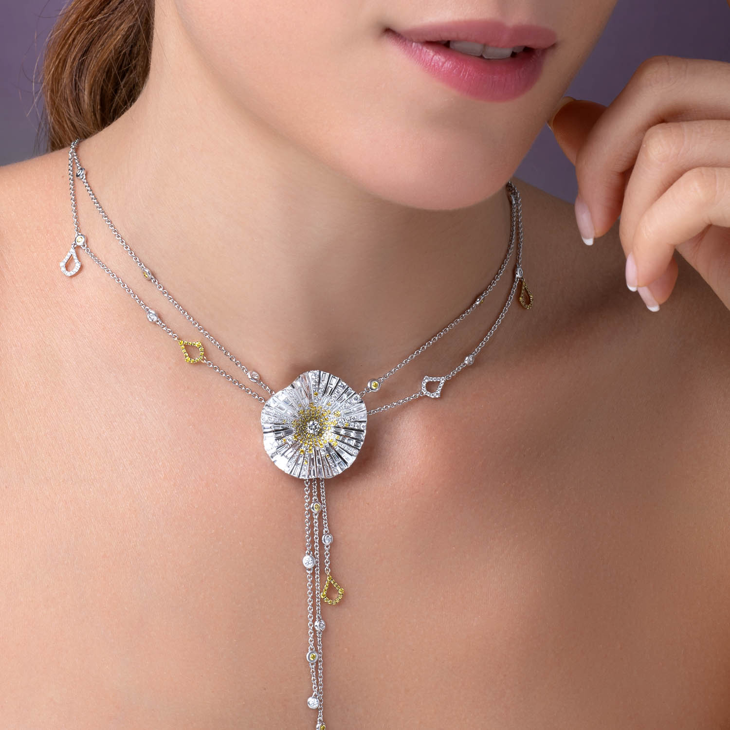 Large Necklace with yellow Diamonds