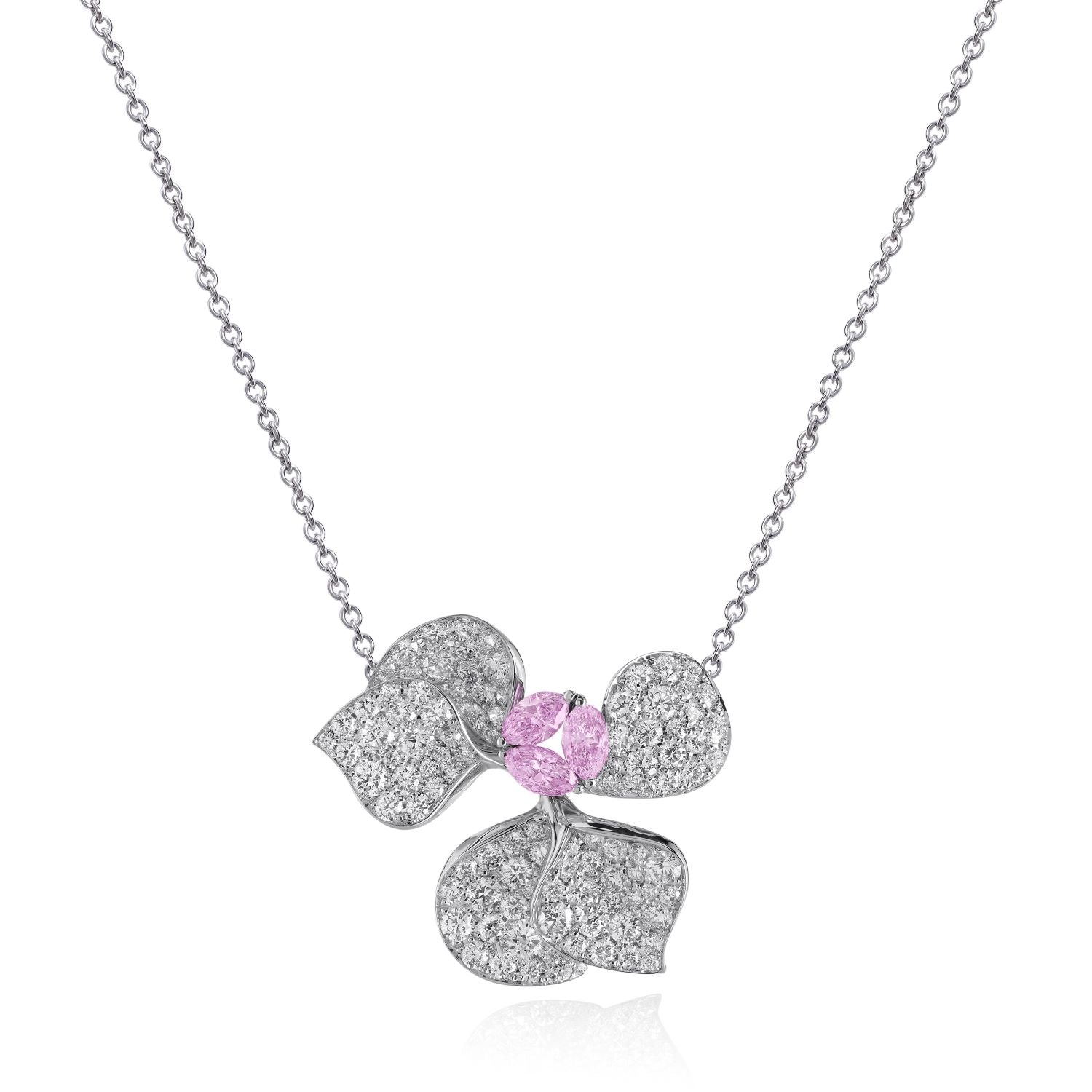 À FLEUR DE PARIS Rosa Saphir-Halskette