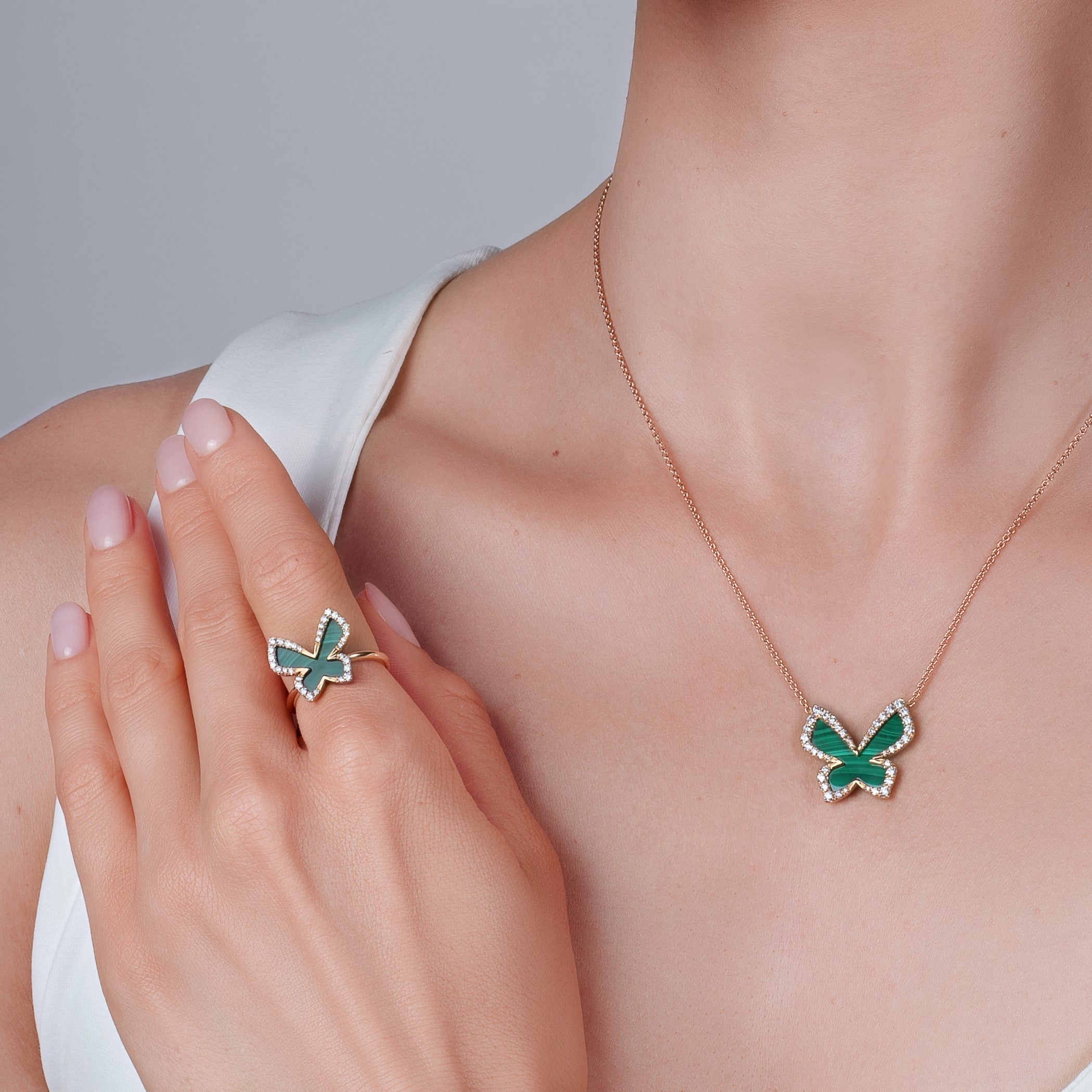 PICCOLE SONATE Butterfly Necklace with Malachite