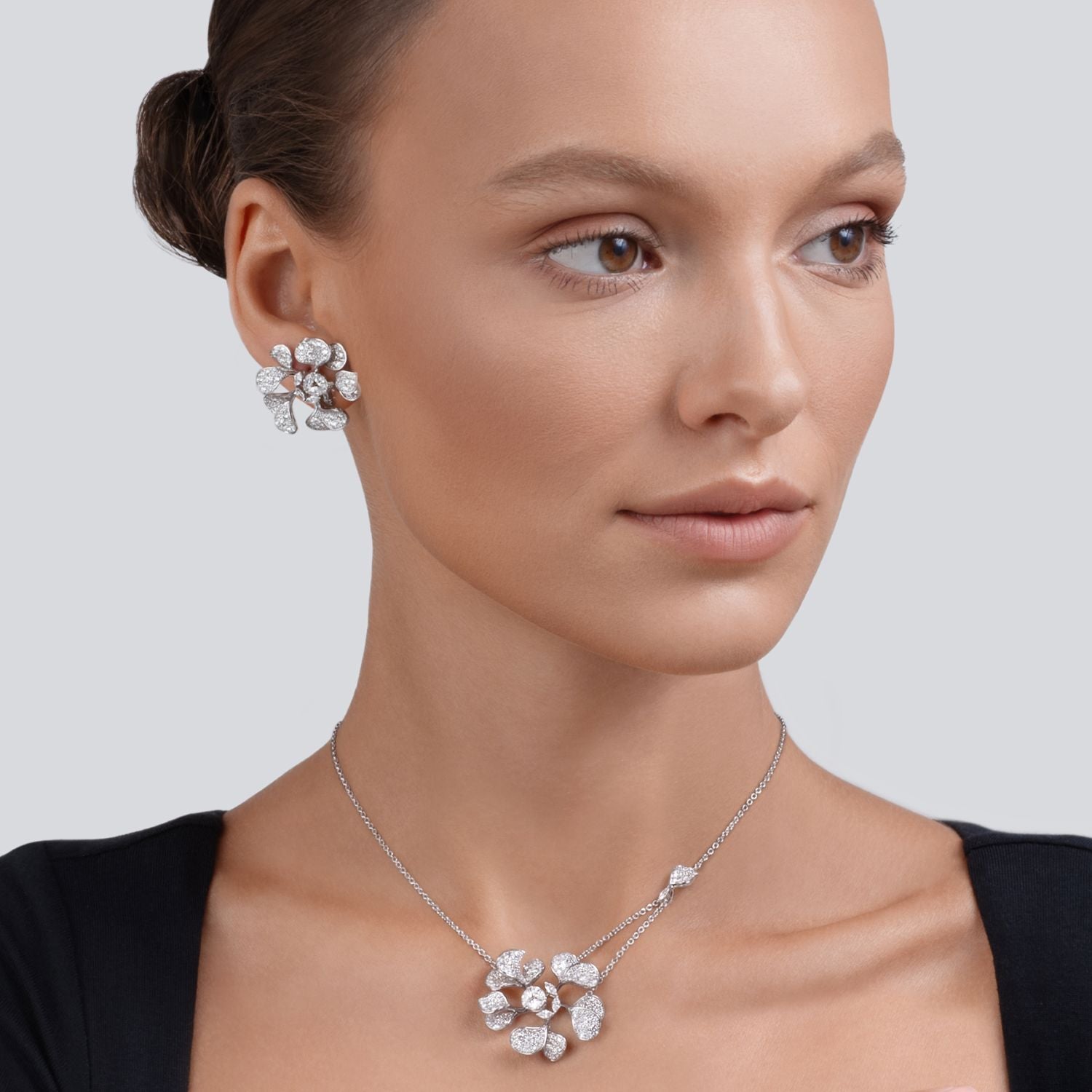 round Diamond Necklace