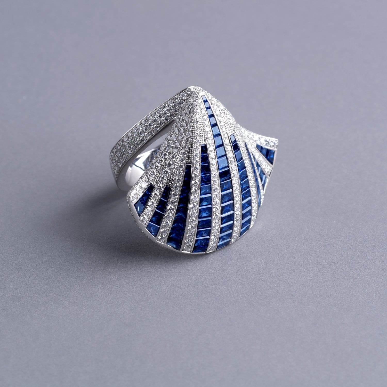 VINTAGE: Muschelring Saphir