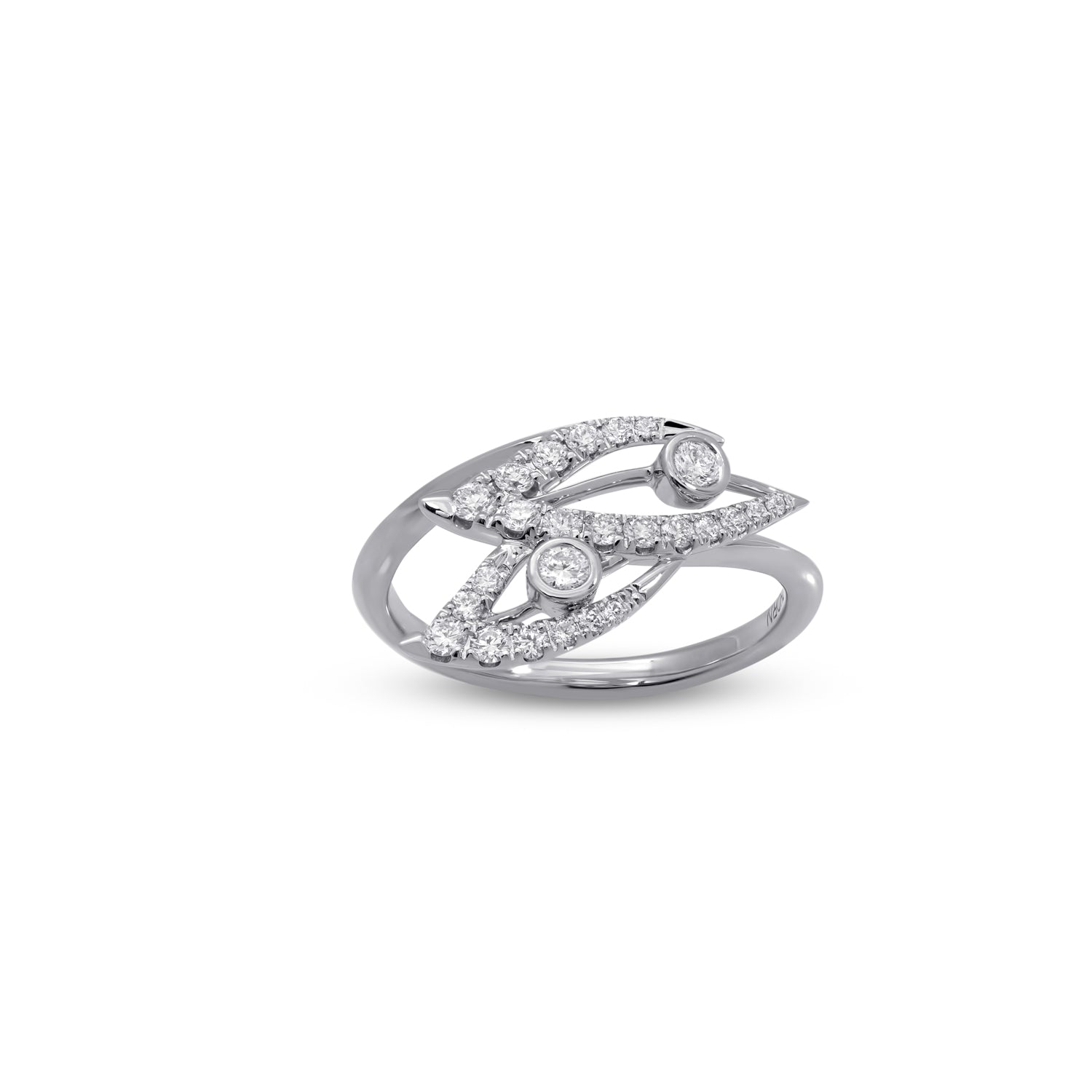 AMALFI All Diamond Small Leaf Ring