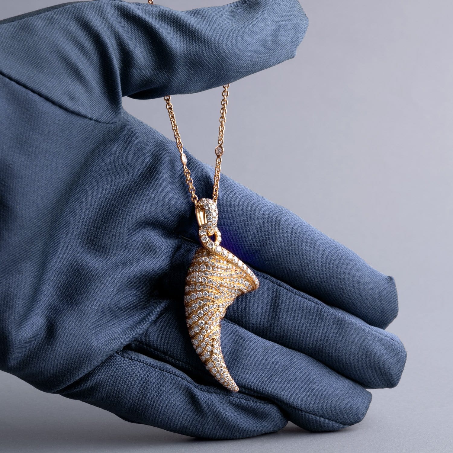 VINTAGE: Wild Life Claw Diamond Yellow Anhänger